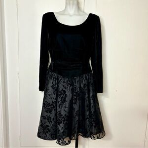 Vintage 80s/90s Depeche Mode Black Velvet Long Sleeve Puffy Skirt Mini Dress
